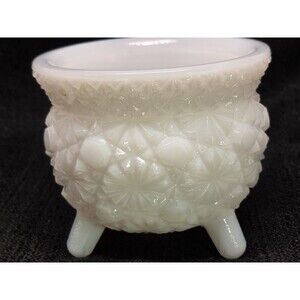 Vintage L.E. Smith Daisy & Dot White Milk Glass Cauldron Shaped Candle Holder